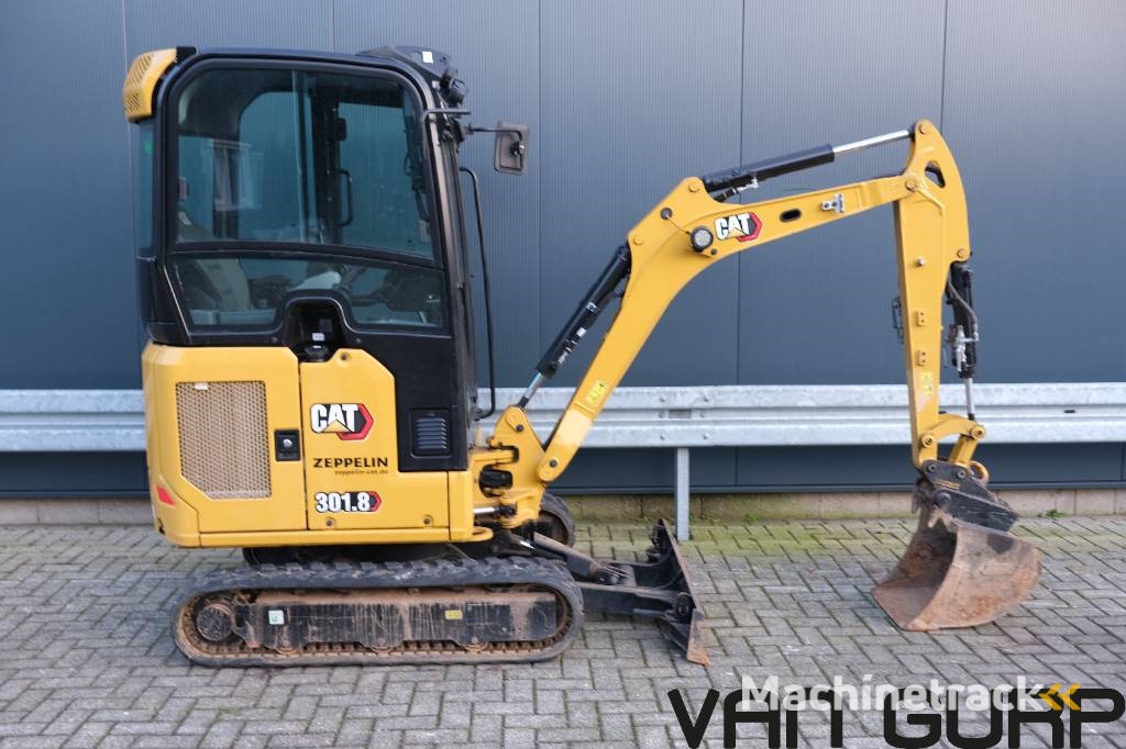 CAT 301.8 excavator graafmachine bagger