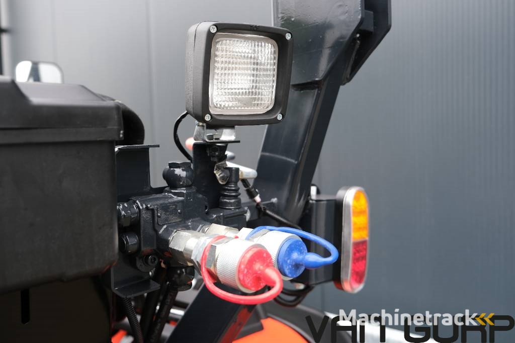 Avenger 26 - Mini Tractor