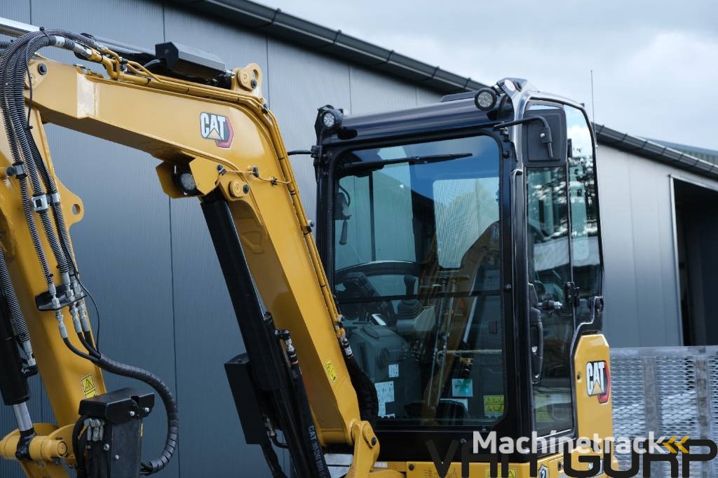 CAT 302.7 CR  | Engcon |  3500kg machinetransporter