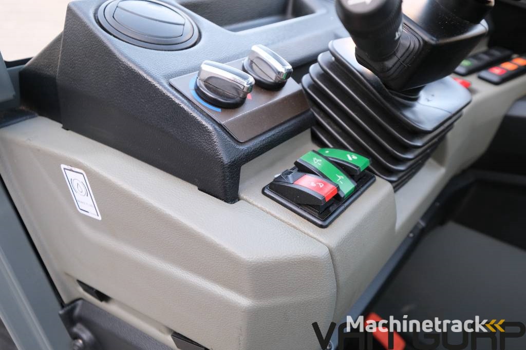 Kramer 1245 | wacker neuson th412 | weidemann t4512