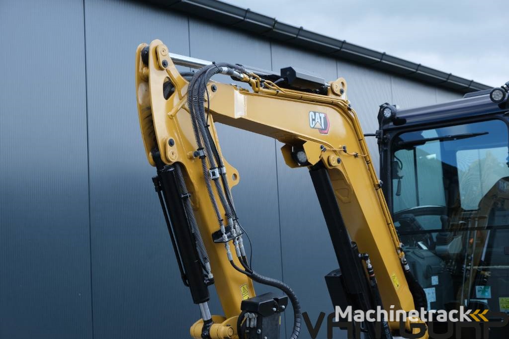 CAT 302.7 CR  | Engcon |  3500kg machinetransporter