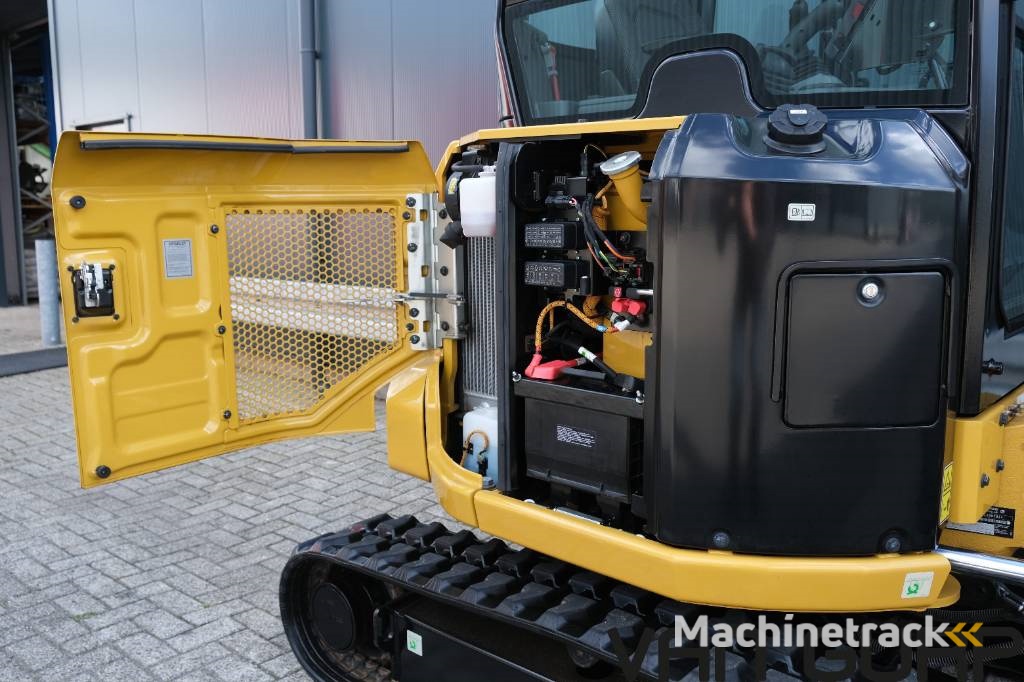 CAT 302.7 CR | Engcon Rototilt | 2021 | 233h