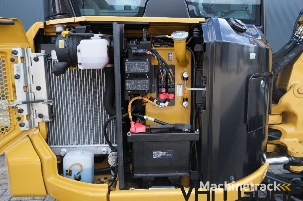 CAT 302.7 CR | Engcon Rototilt | 2021 | 233h