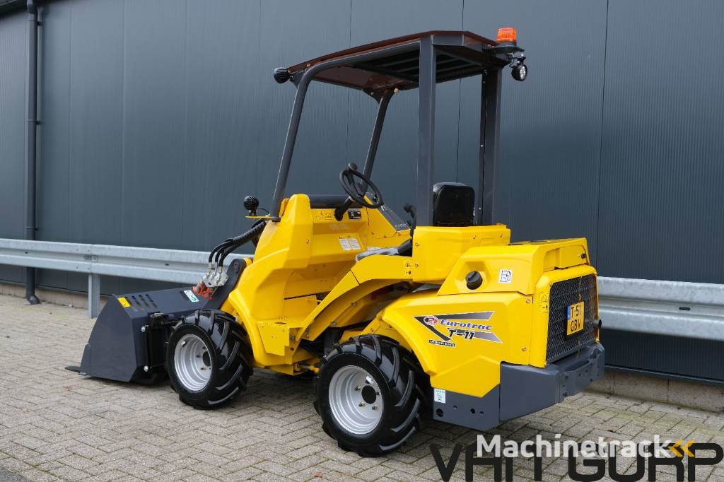 Eurotrac T11 v.g.l. Avant 635