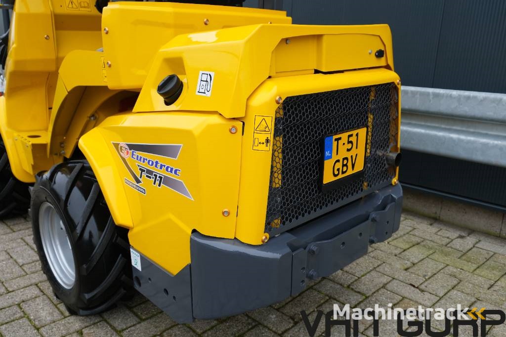Eurotrac T11 v.g.l. Avant 635