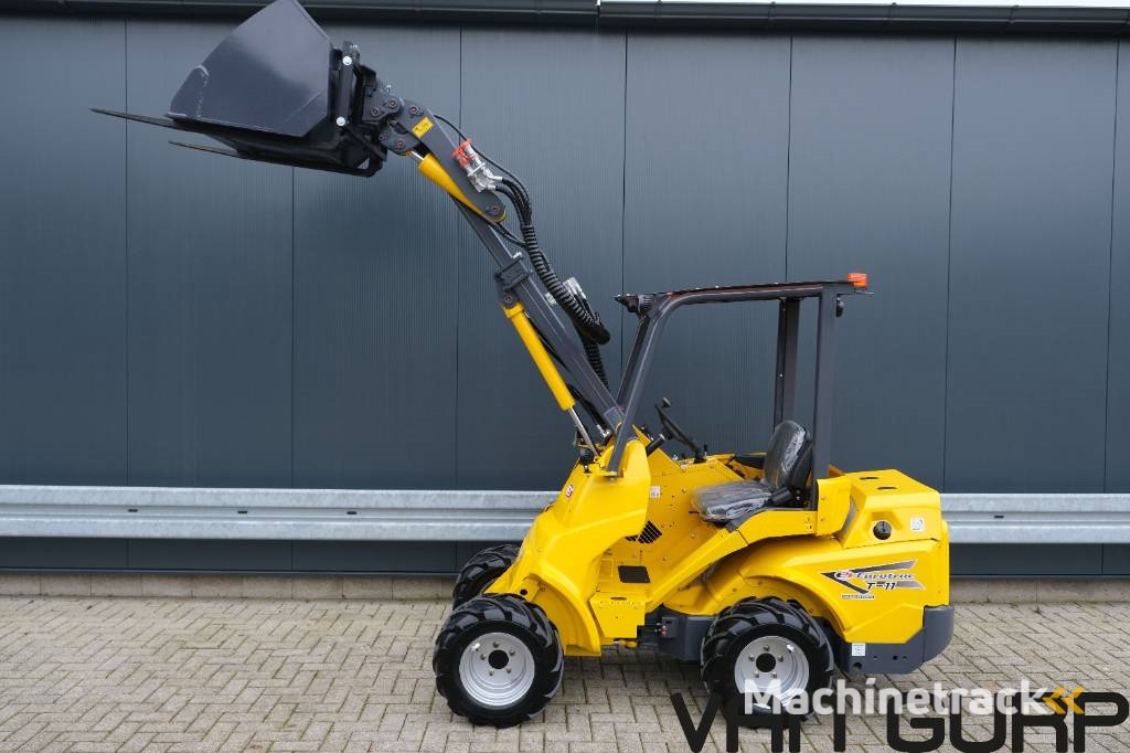 Eurotrac T11 v.g.l. Avant 635