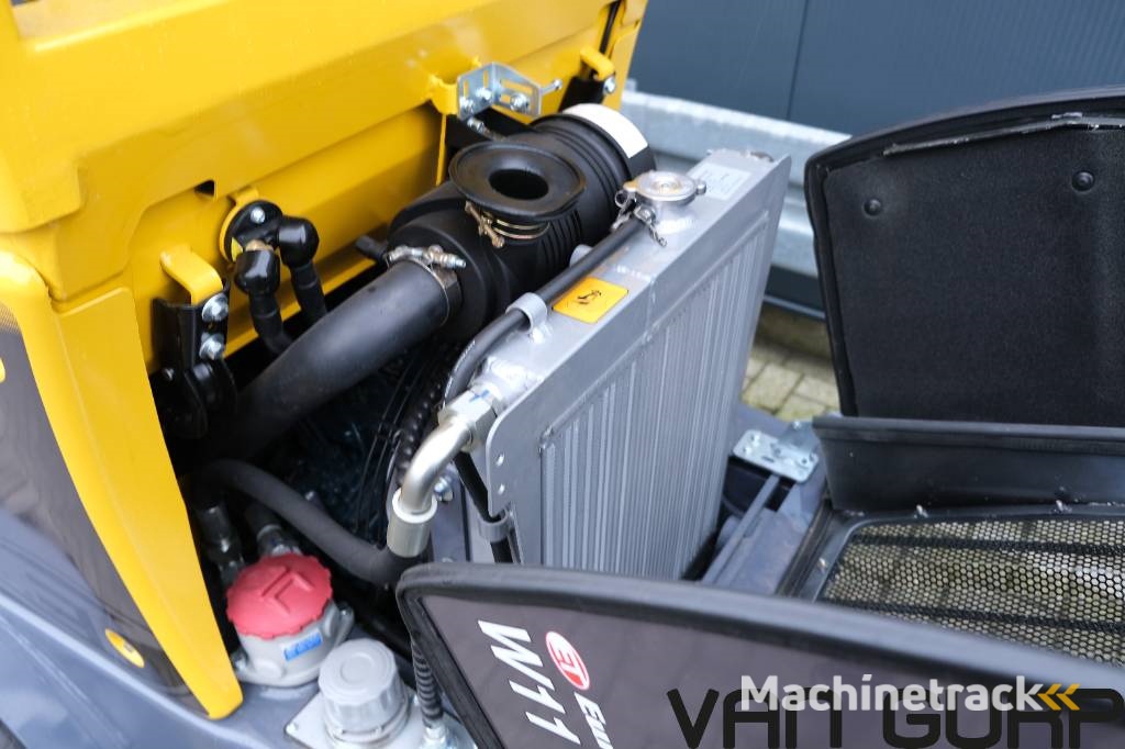 Eurotrac W11 | 2024 | Hoflader Radlader shovel