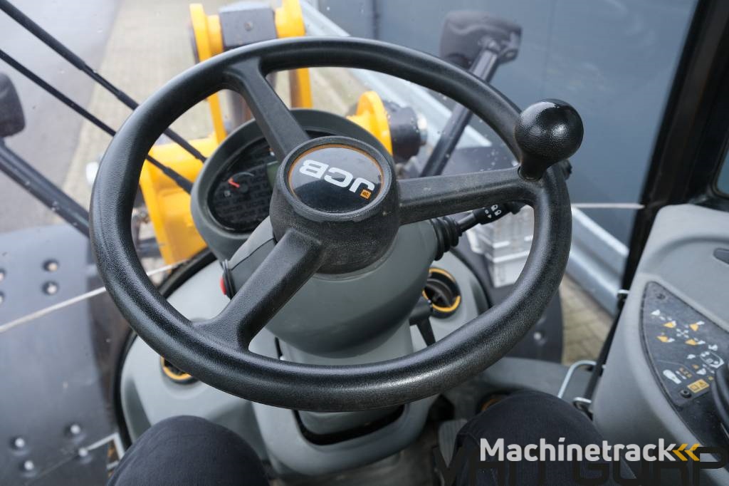 JCB 409 | 2023 | 432h