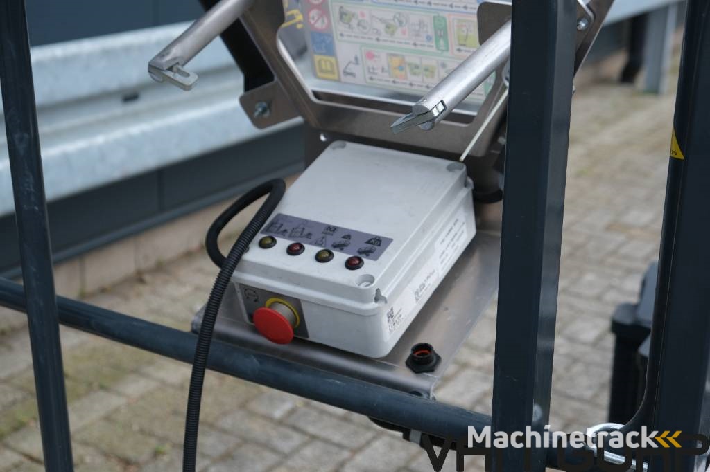 Merlo a1831.1 Bühne werkkooi basket bucket