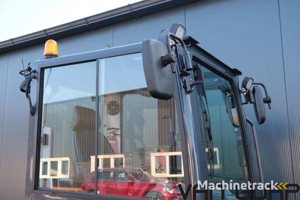 Sunward SWE 60 UF | 2022 | 535h | A/C