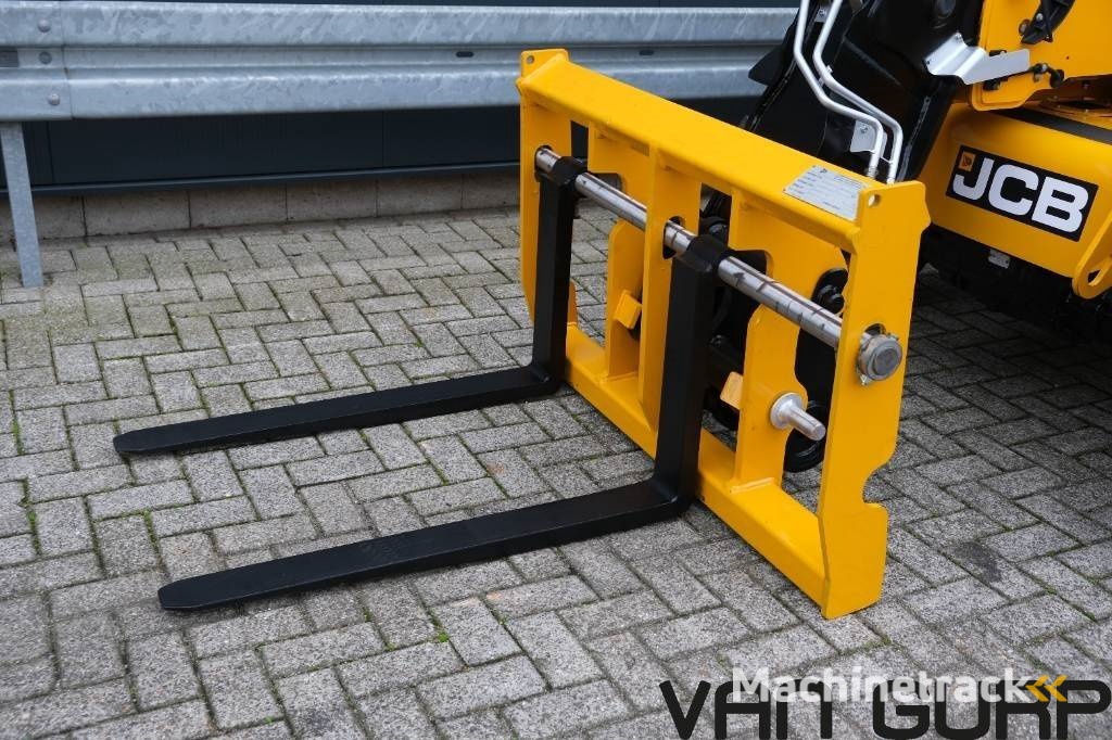 JCB 525-60 Hi-Viz | 2022 | 815h |