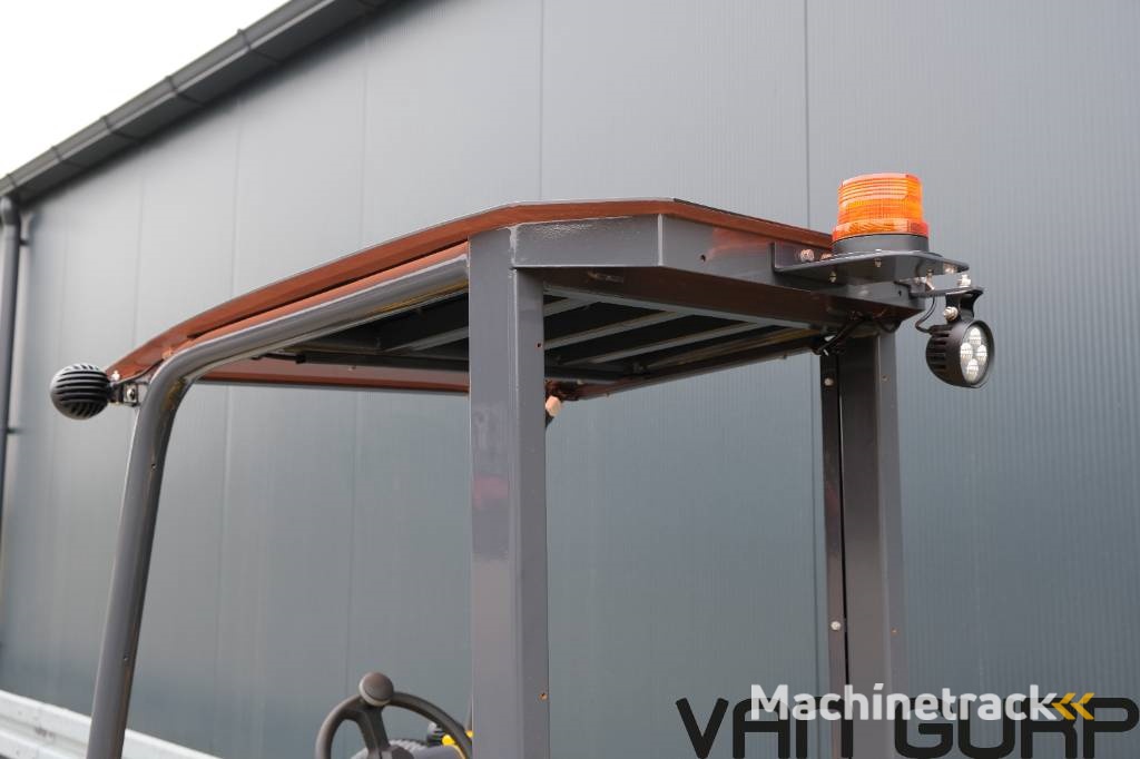 Eurotrac T11 v.g.l. Avant 635