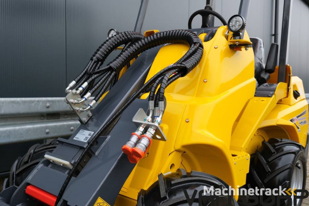 Eurotrac T11 v.g.l. Avant 635