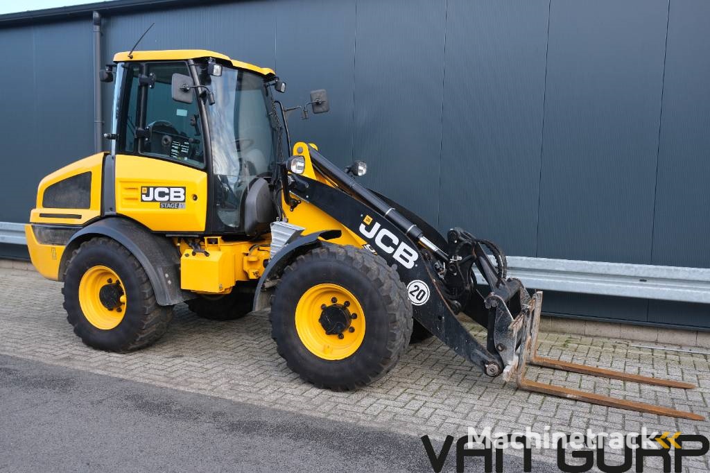 JCB 409 | 2023 | 548h