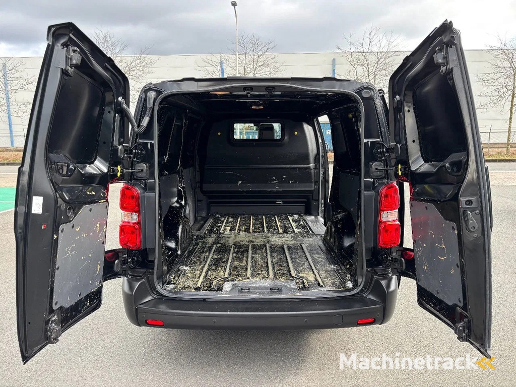 Fiat e-Scudo | L3H1 | 75 kWh |