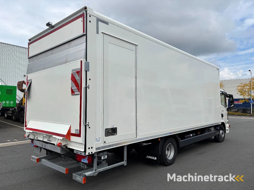 MAN TGL 12.220 4x2 | 2024 |