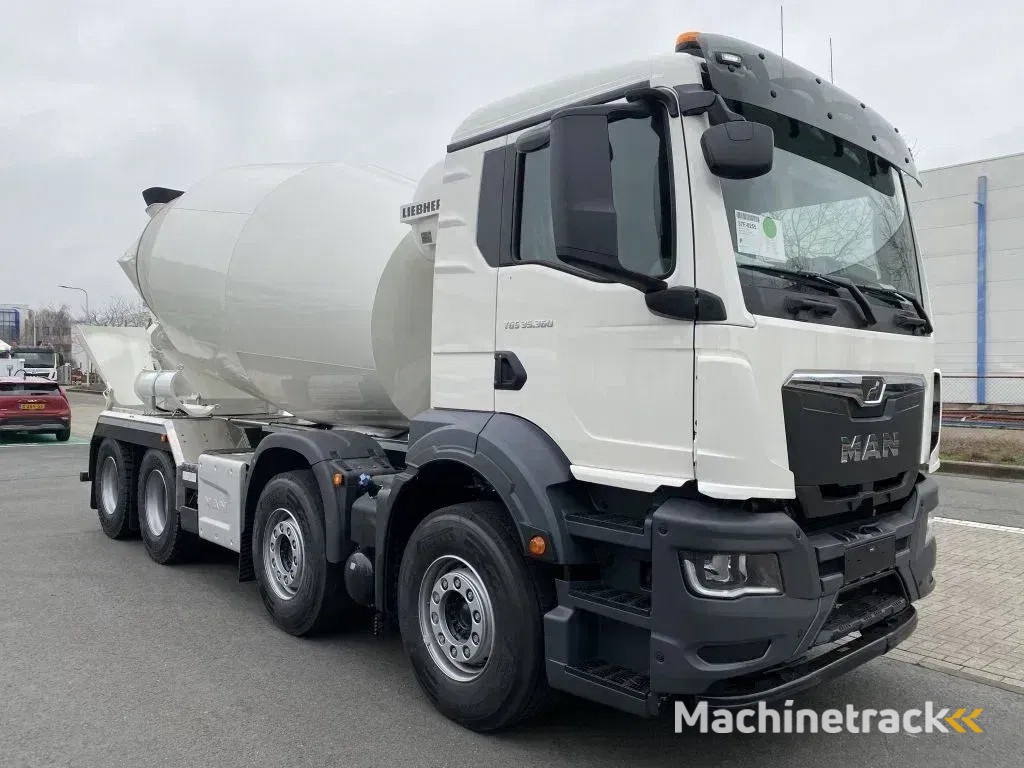 MAN TGS 35.360 8x4 BB | mixer 10 m3 | Liebherr | 37 Ton