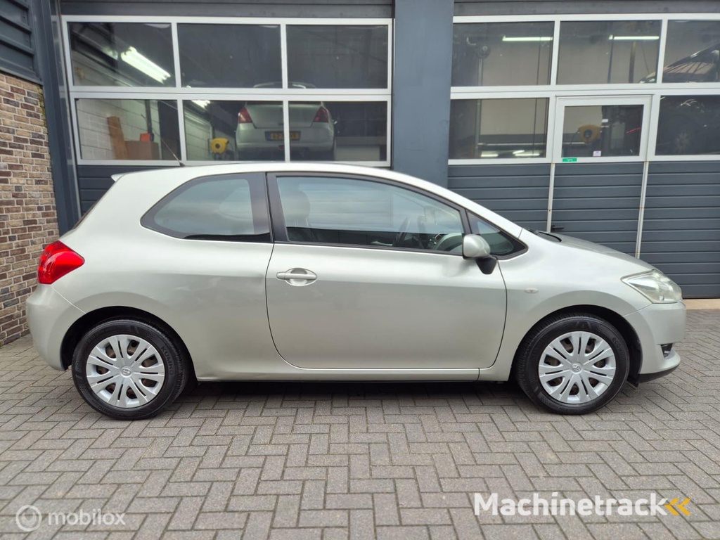 Toyota Auris 1.6-16V Luna | CLIMA | CRUISE | TREKHAAK |