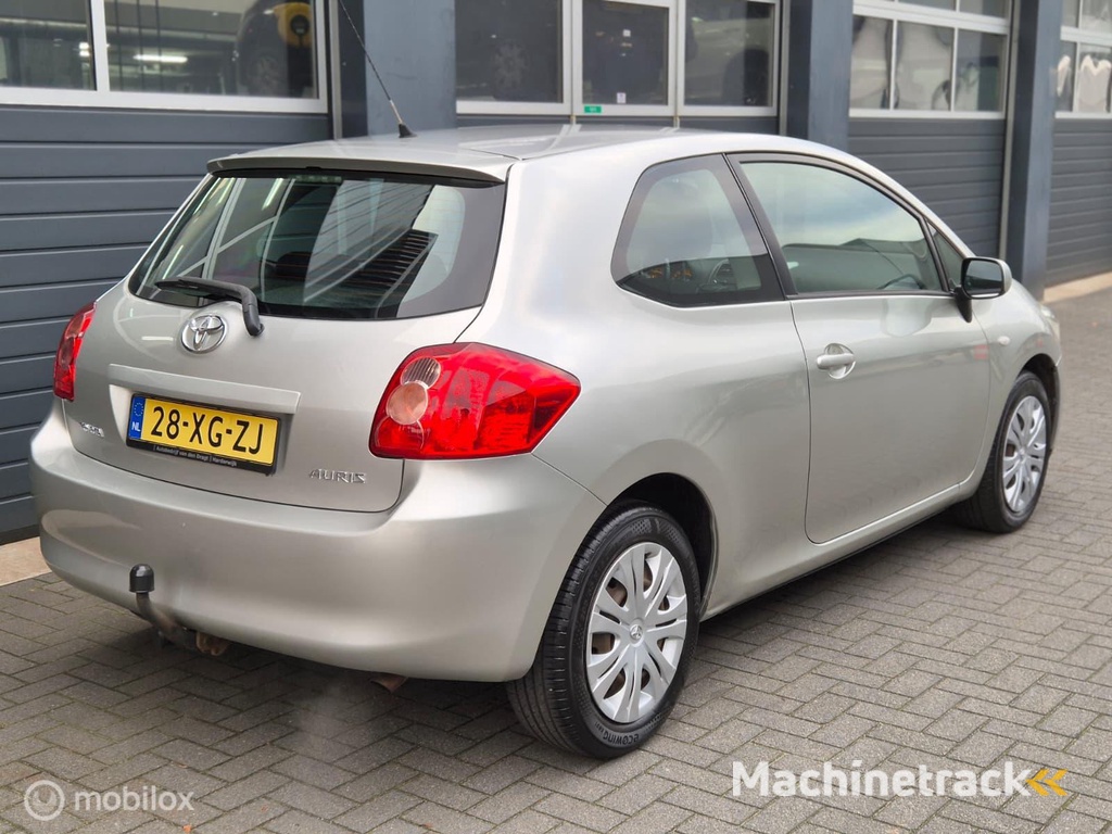 Toyota Auris 1.6-16V Luna | CLIMA | CRUISE | TREKHAAK |