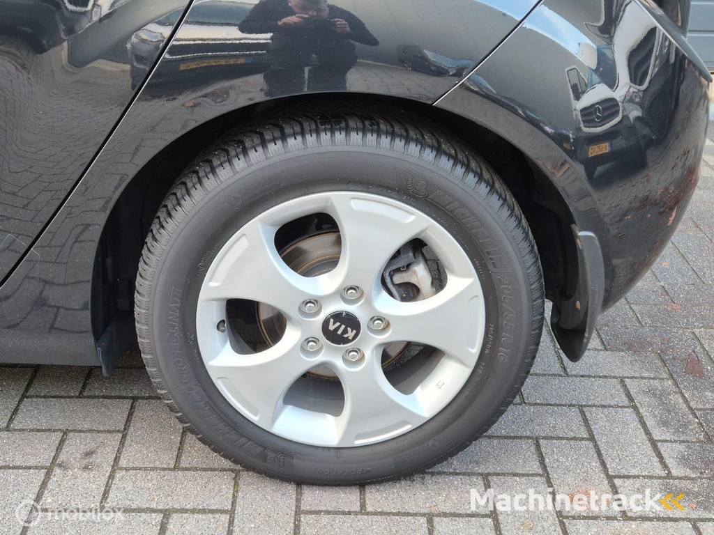 Kia Venga 1.4 CVVT Seven | CLIMA | CRUISE | HALF LEDER | NIEUWE MOTOR |