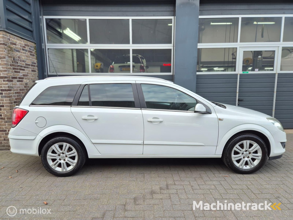 Opel Astra Wagon 1.8 Business | CLIMA | CRUISE | PDC | TREKHAAK |