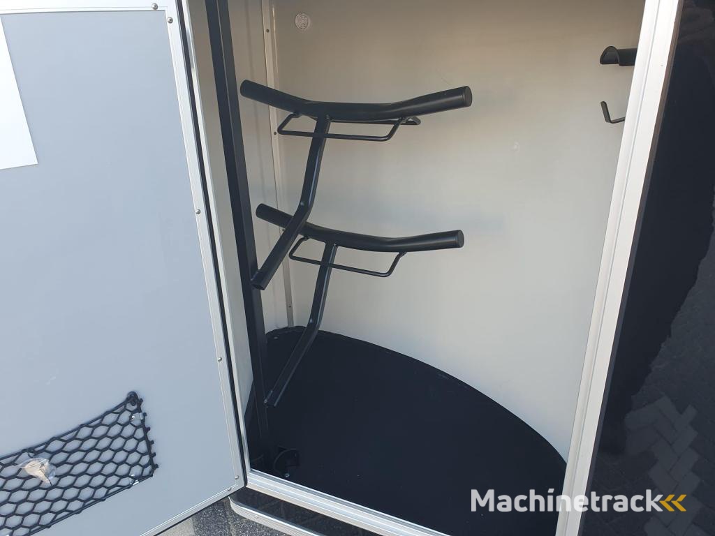 Cheval Liberte Gold 3