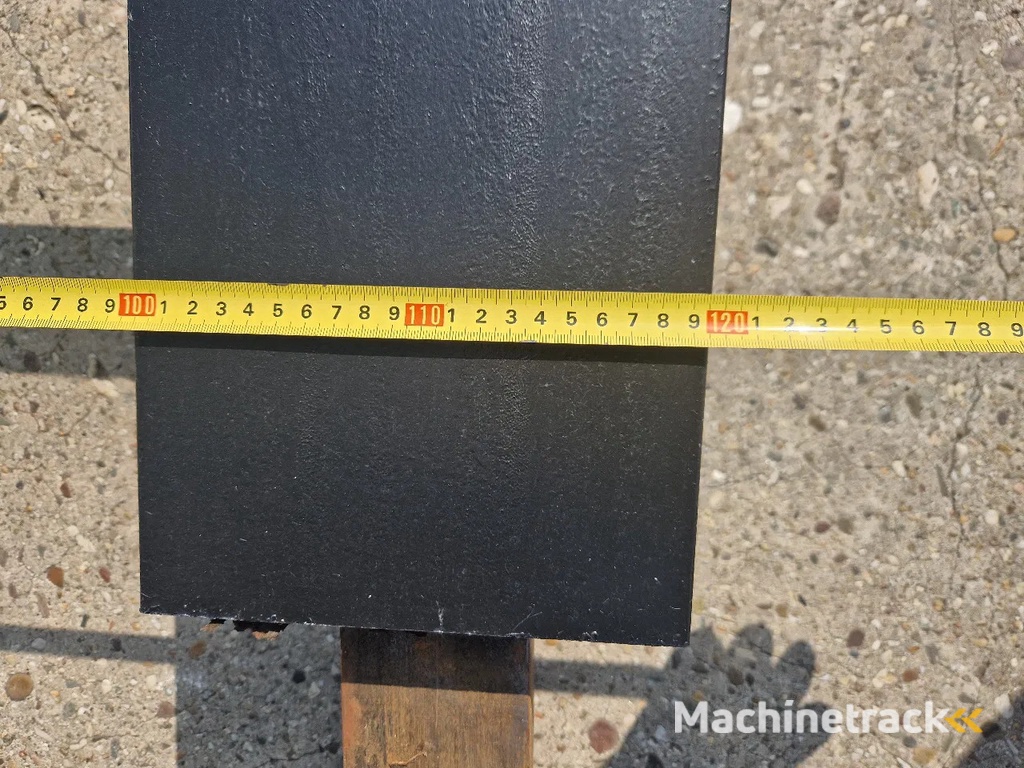 Zeer zwaar uitgevoerde puin-, zand-, grond-, sneeuwschuif