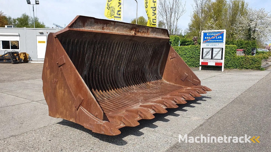 Zeer zware puinbak dubbele Caterpillar aansluiting