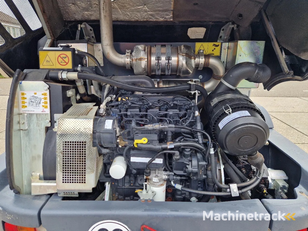 Yanmar / Terex TL80 met NL kenteken very low hours!