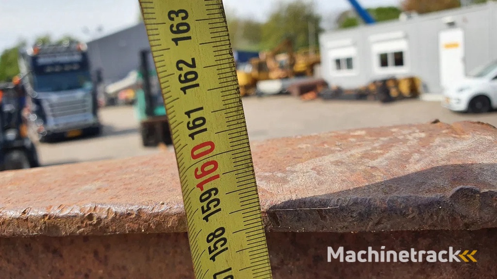 Zeer zware puinbak dubbele Caterpillar aansluiting