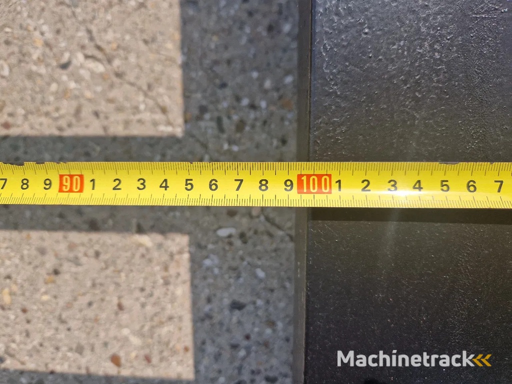 Zeer zwaar uitgevoerde puin-, zand-, grond-, sneeuwschuif