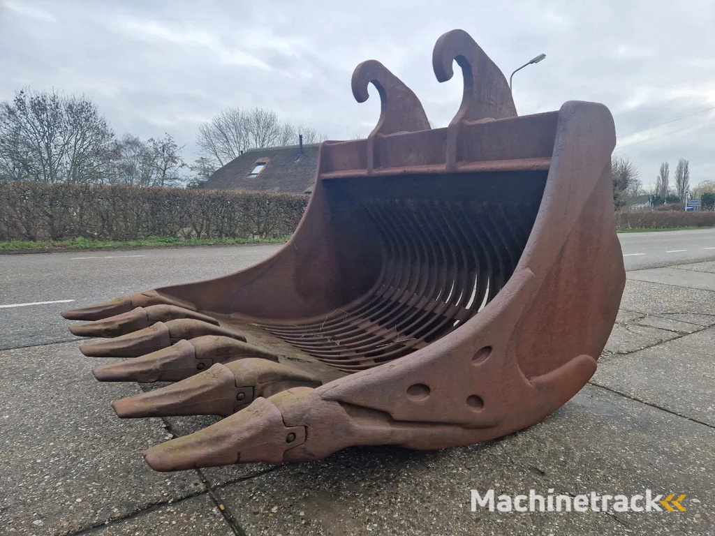 Boforce hardox puinbak CW55 smal in topconditie!