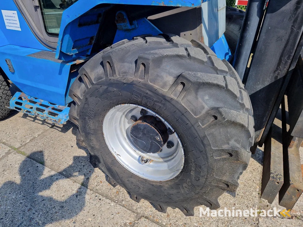Manitou MC50 ruwterreinheftruck met sideshift