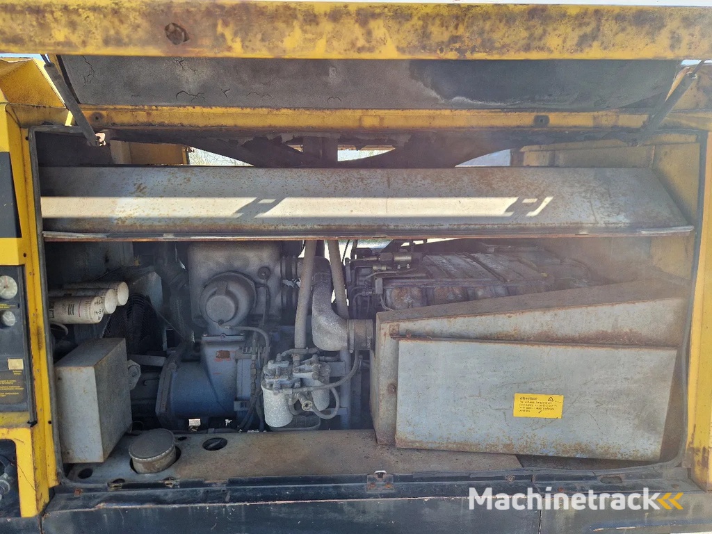 Atlas Copco XAS350DD VERY LOW HOURS
