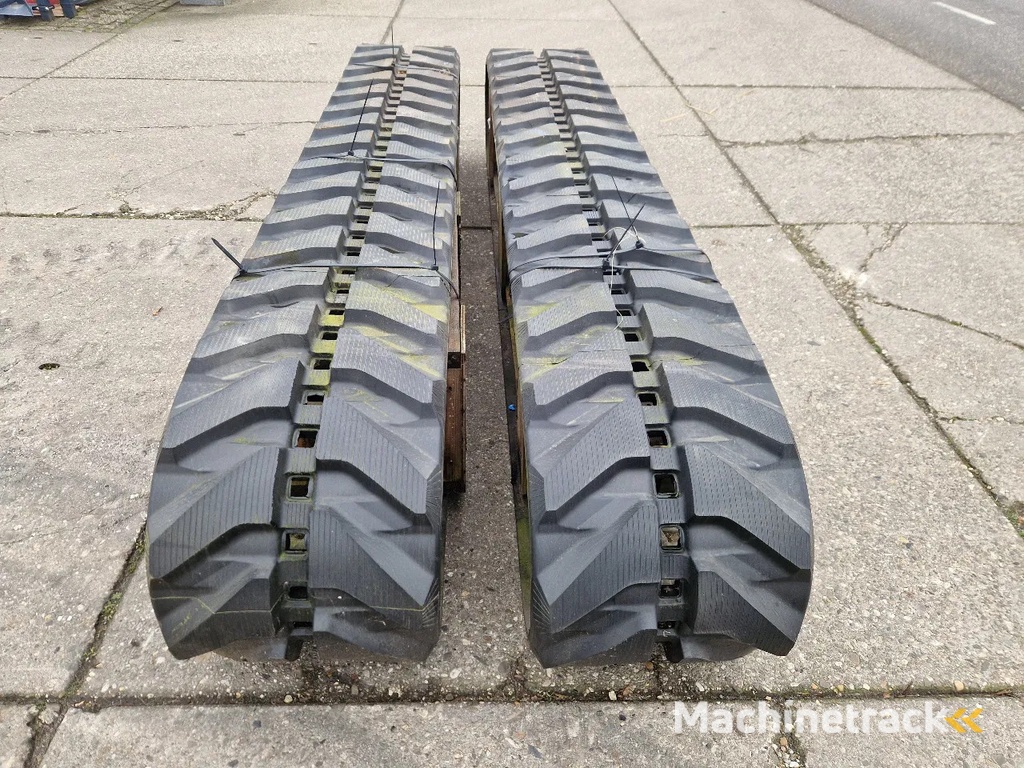 Komatsu nieuwe tracks t.b.v. PC75 tot PC88