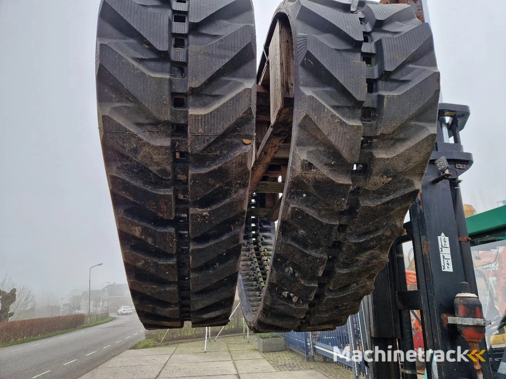 Komatsu nieuwe tracks t.b.v. PC75 tot PC88