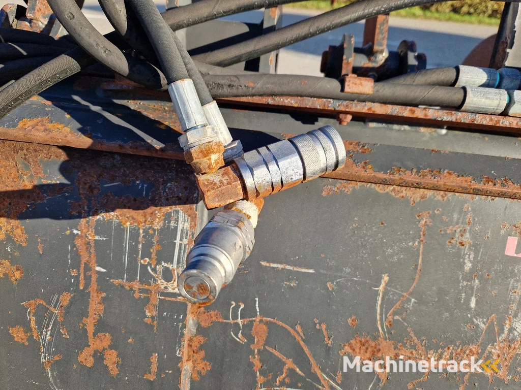 Diversen Attec schep/knijpbak t.b.v. schranklader