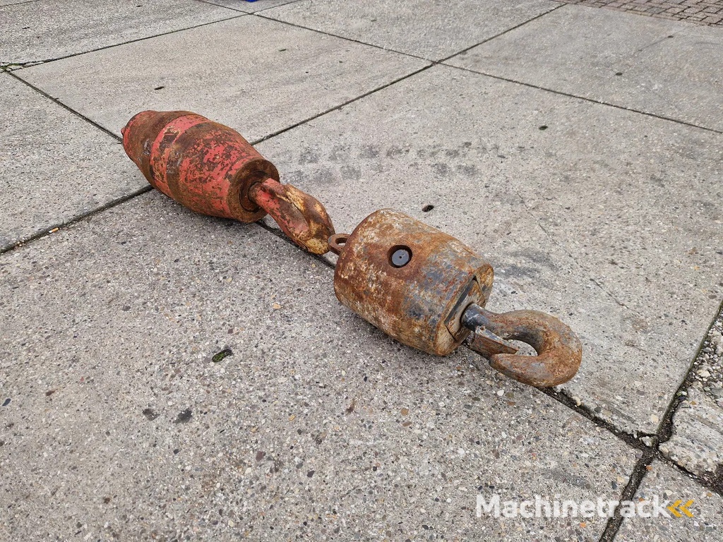 Overige 2x hijspeer cap. 10 ton