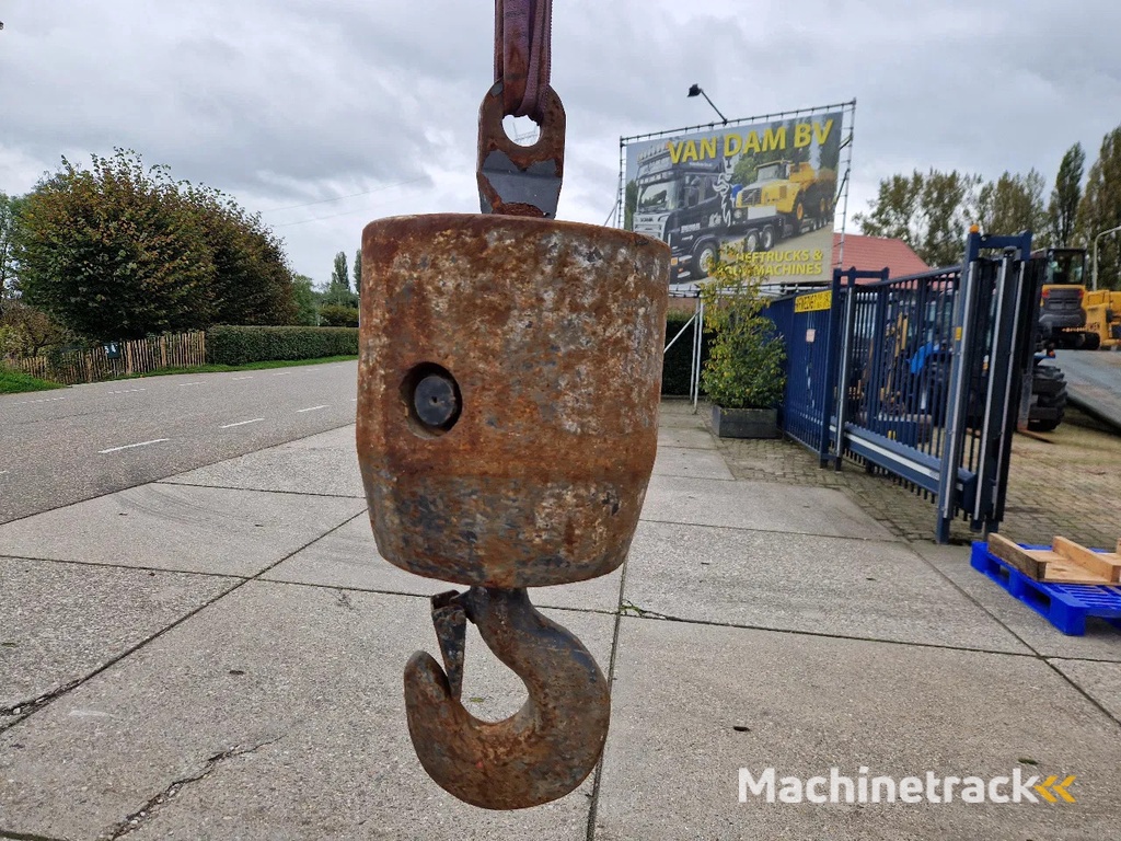 Overige 2x hijspeer cap. 10 ton