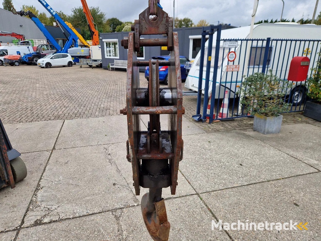 Overige 3X hijsblok cap. 35t, 20t, 15t.