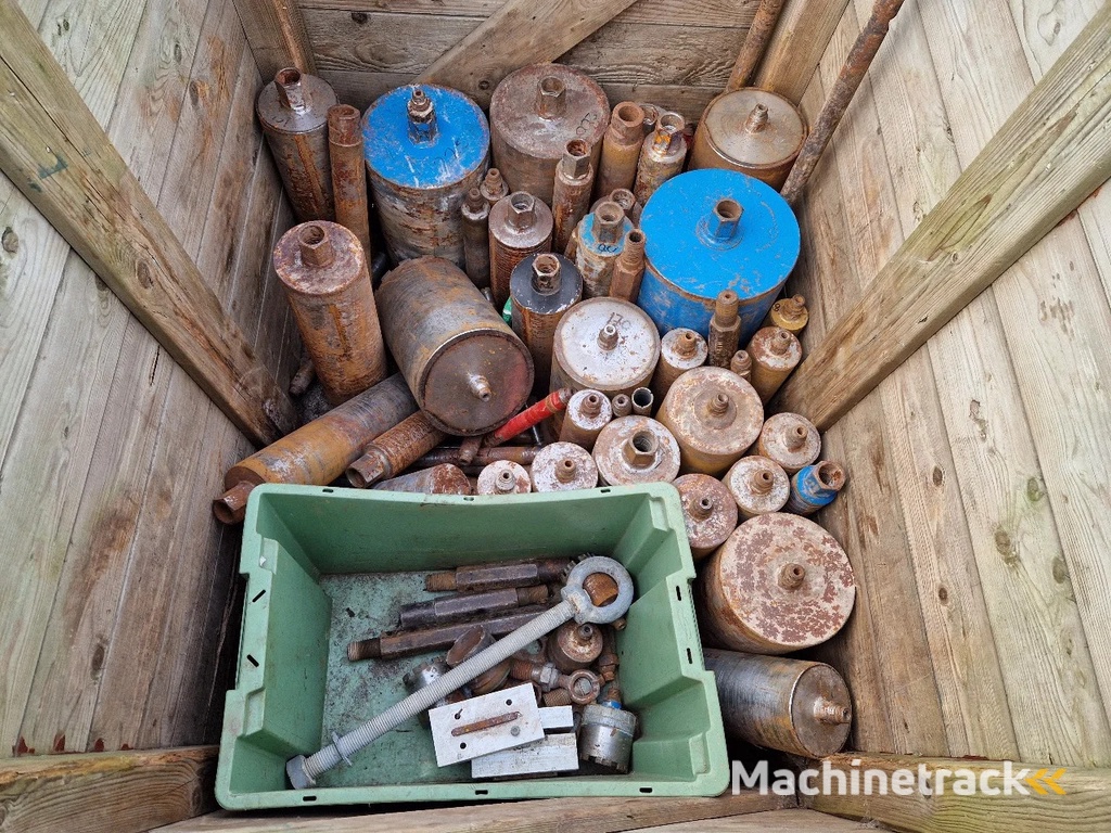 Diversen 2 pallets met betonboren