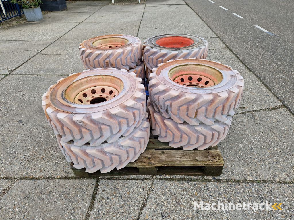 Overige Outrigger volrubber non marking hoogwerkerbanden