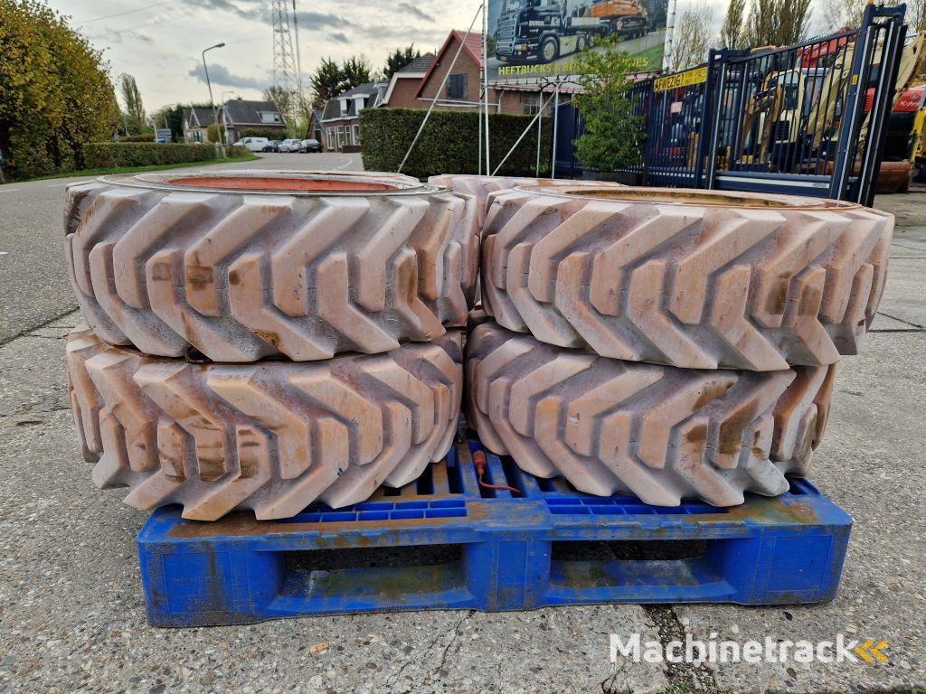 Overige Outrigger volrubber non marking hoogwerkerbanden