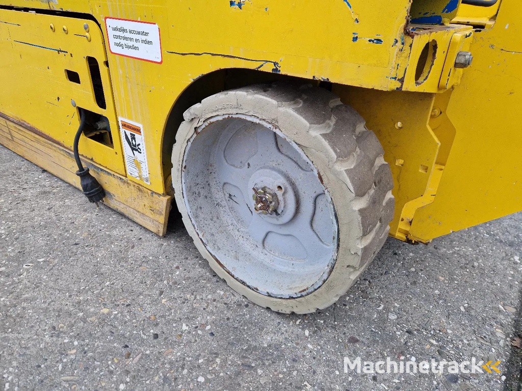 Genie GS2032 elektrisch werkhoogte 8m. en uitschuifplatform