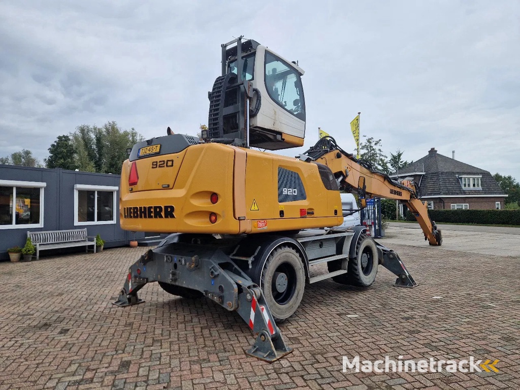Liebherr A 920 Litronic