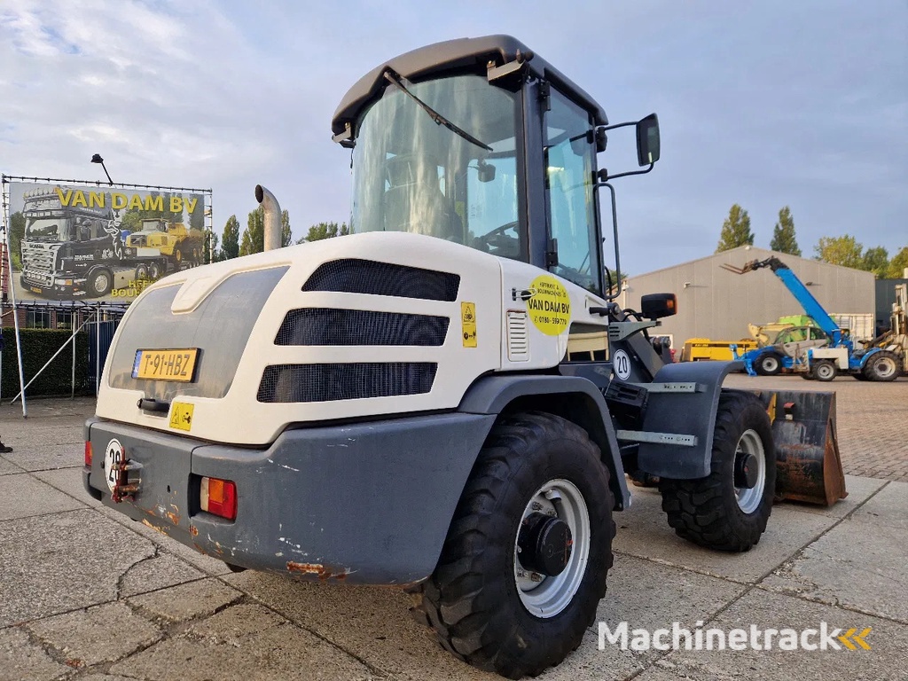 Yanmar / Terex TL80 met NL kenteken very low hours!