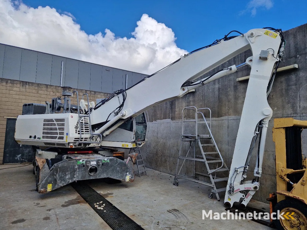 Sennebogen 821 overslagkraan