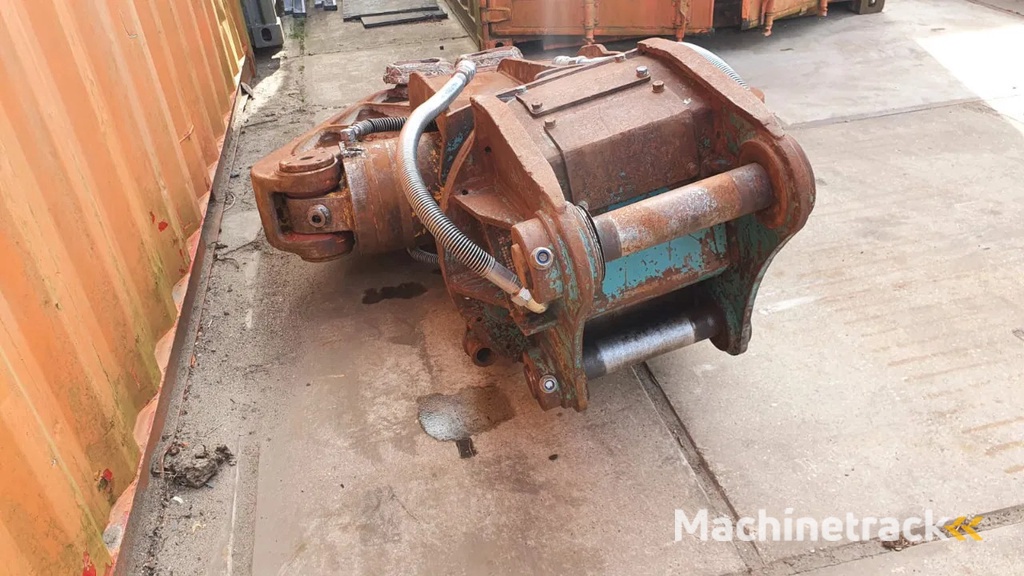 Komatsu JCY17 schrootschaar/betonvergruizer