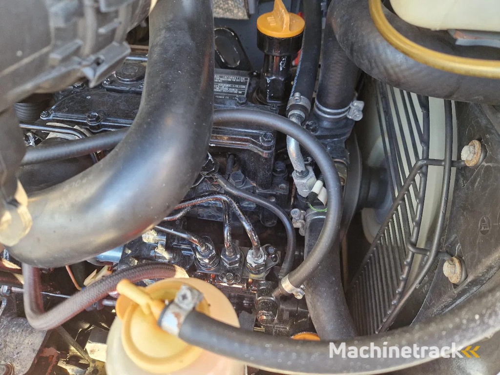 WACKER NEUSON 2404RD kan op een (berg)helling draaien