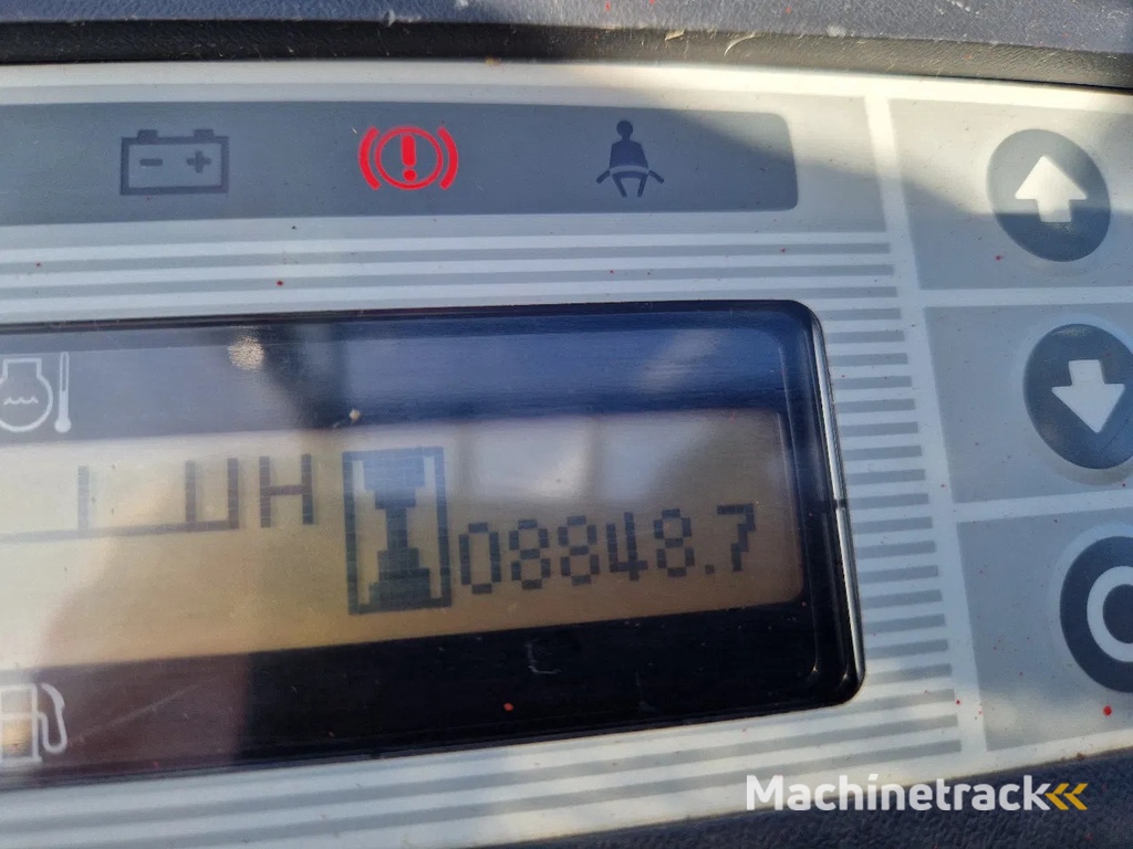 Nissan 1800 kg. LPG met keuring